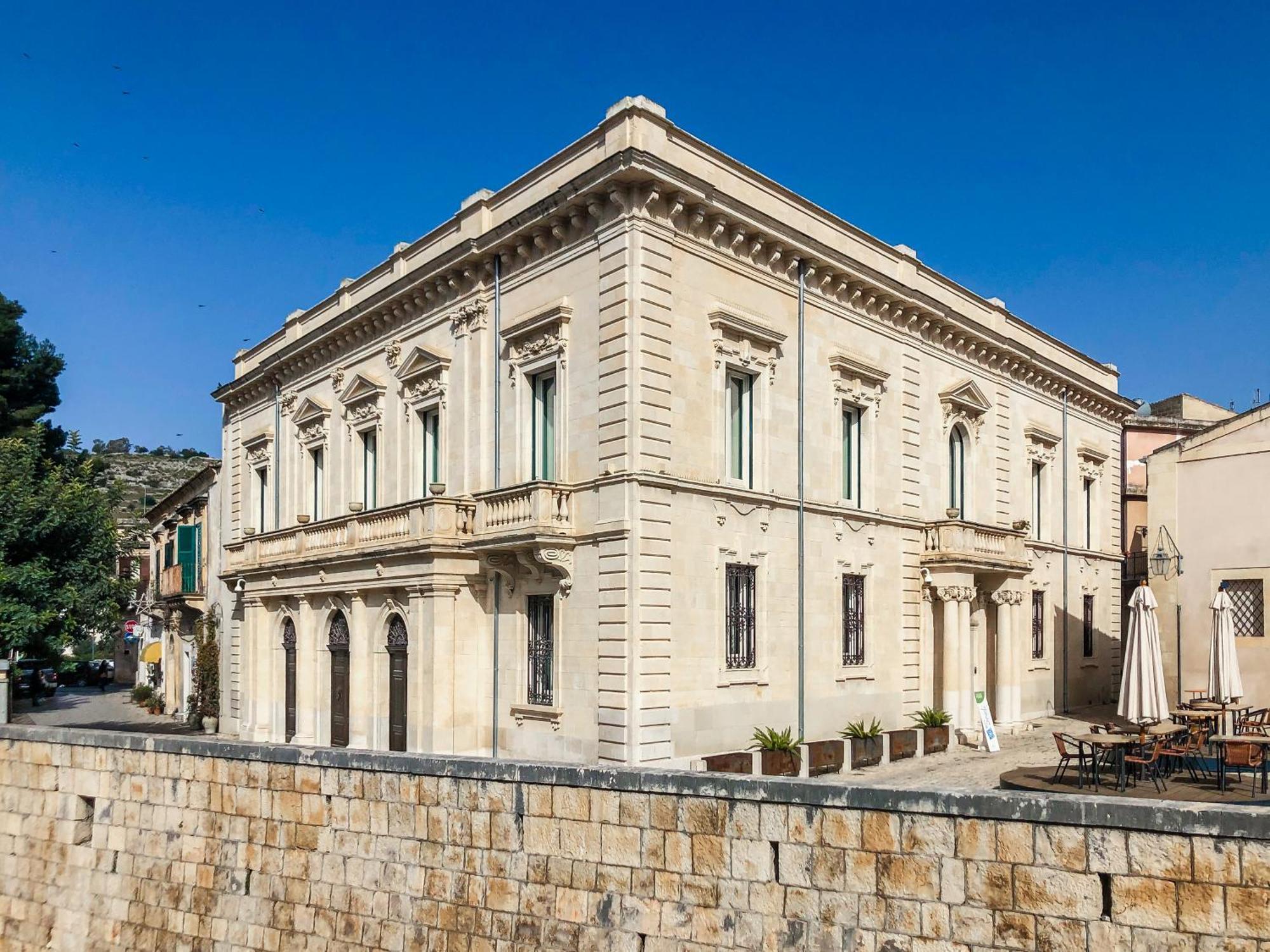 Palazzo Favacchio - Patane Scicli Exterior foto